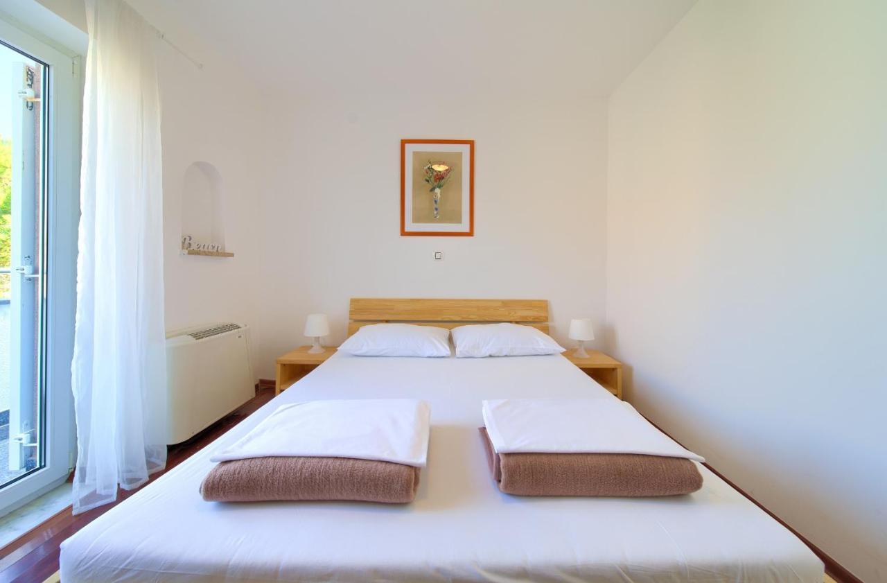Bed&Breakfast Lucija Bed & Breakfast ปูนัต ภายนอก รูปภาพ